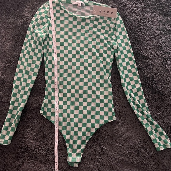 Adorable green checkerboard sheer bodysuit - Picture 5 of 6
